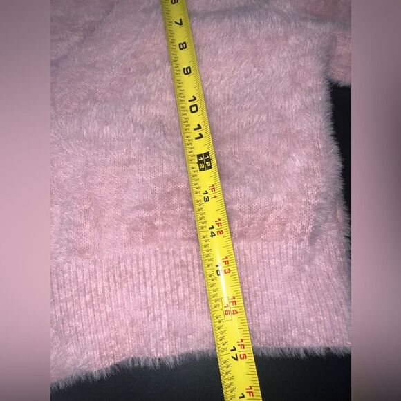 Aritzia Sunday Best Kitten V-Neck Sweater Girly Feminine Size Small NWOT - Picture 8 of 8